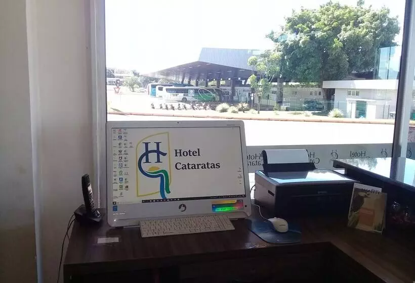 ホテル Cataratas