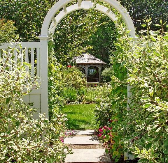 בית מלון כפרי Cod Cove Inn, Bw Signature Collection