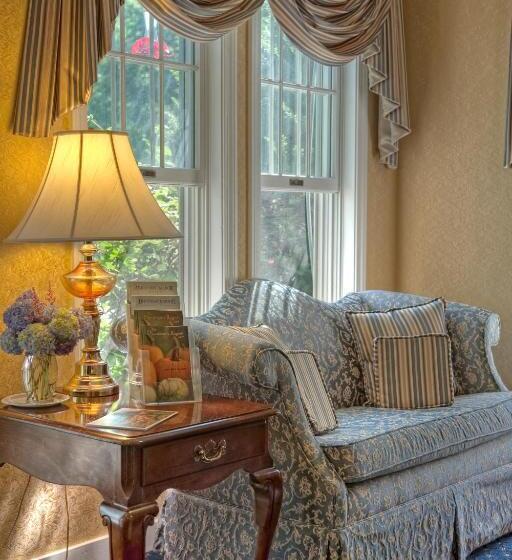 בית מלון כפרי Cod Cove Inn, Bw Signature Collection