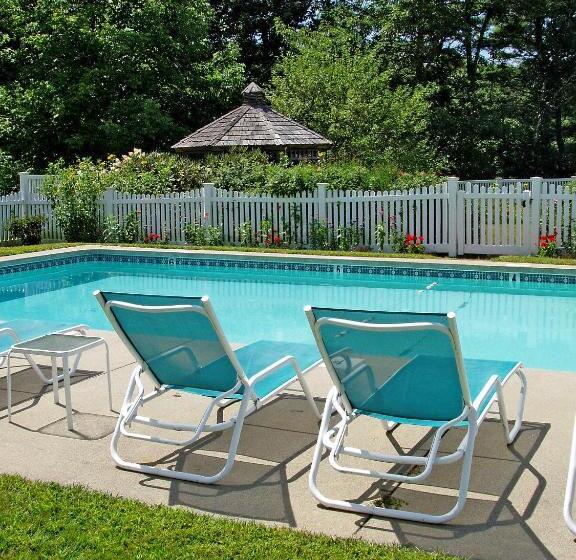 בית מלון כפרי Cod Cove Inn, Bw Signature Collection