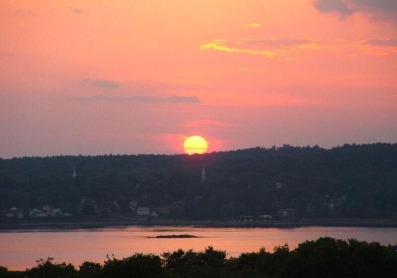 בית מלון כפרי Cod Cove Inn, Bw Signature Collection