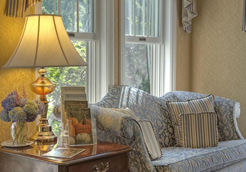 בית מלון כפרי Cod Cove Inn, Bw Signature Collection