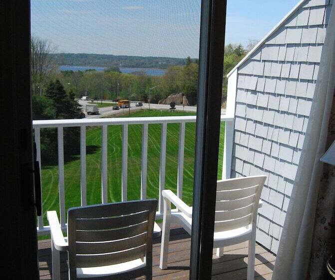 בית מלון כפרי Cod Cove Inn, Bw Signature Collection