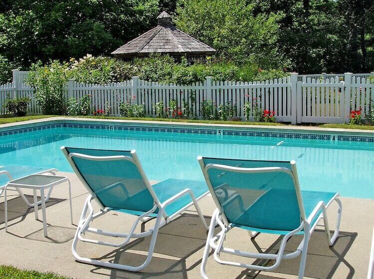 בית מלון כפרי Cod Cove Inn, Bw Signature Collection