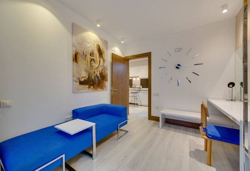 هتل Concept Suites