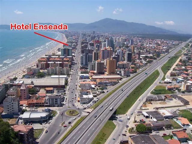 Hotelli Enseada Itapema