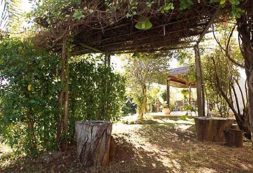 בית מלון כפרי Nova Odessa   Oficial