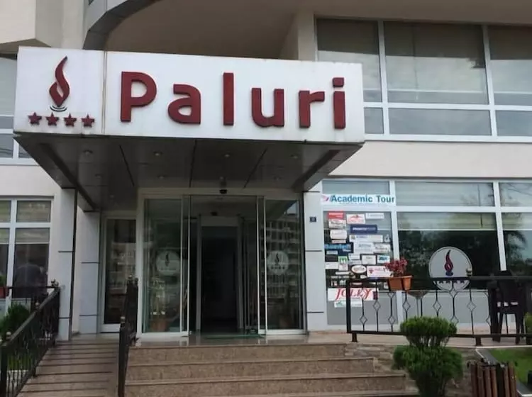 هتل Paluri