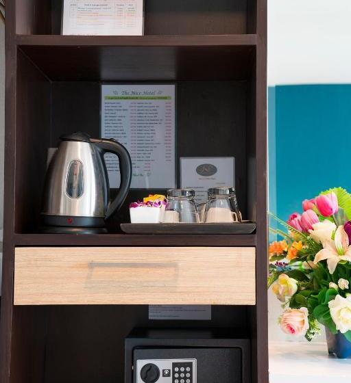 호텔 The Nice Krabi