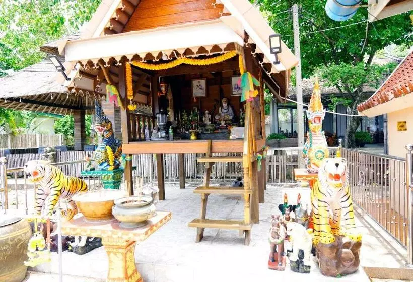Hotelli Villa Cha Cha Chaolao Beach Resort