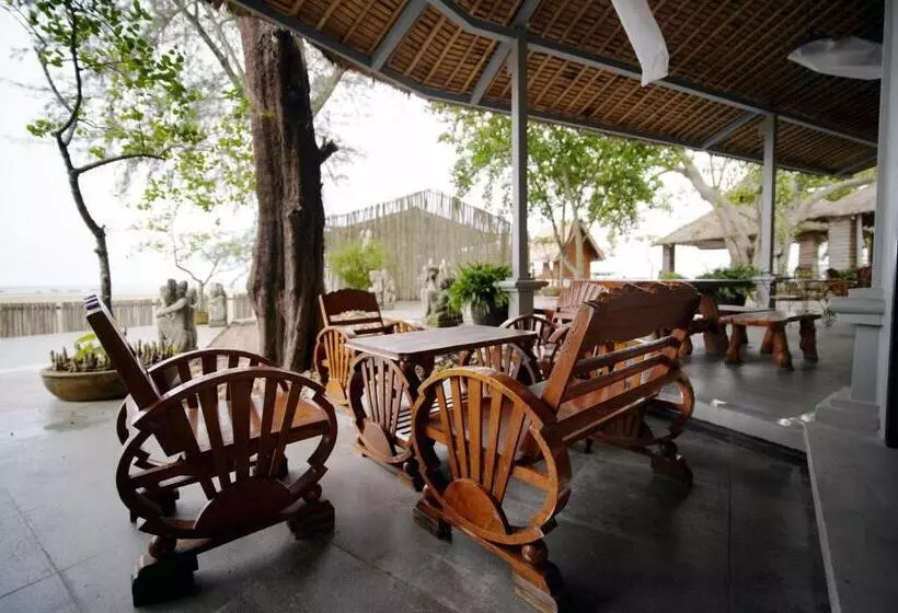 Hotelli Villa Cha Cha Chaolao Beach Resort