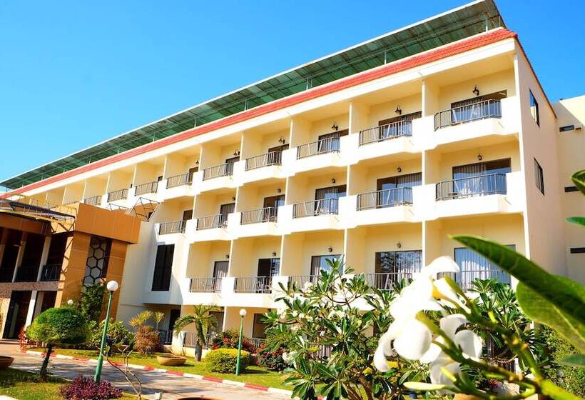 New Travel Beach Hotel & Resort