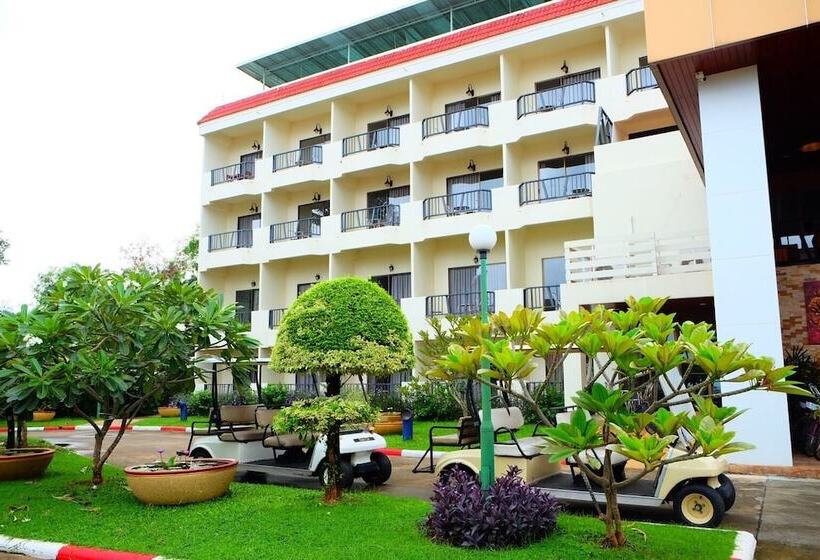 New Travel Beach Hotel & Resort