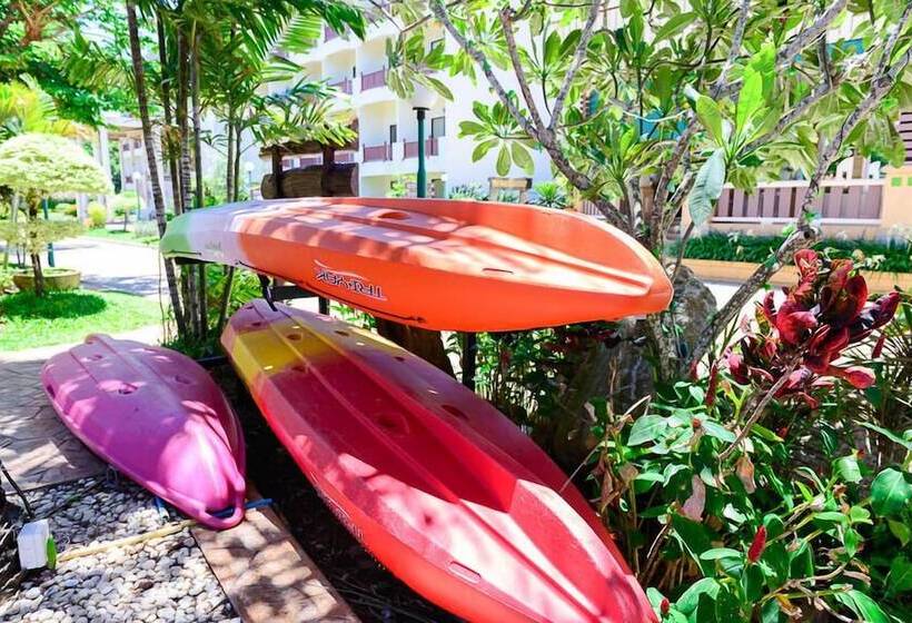 New Travel Beach Hotel & Resort