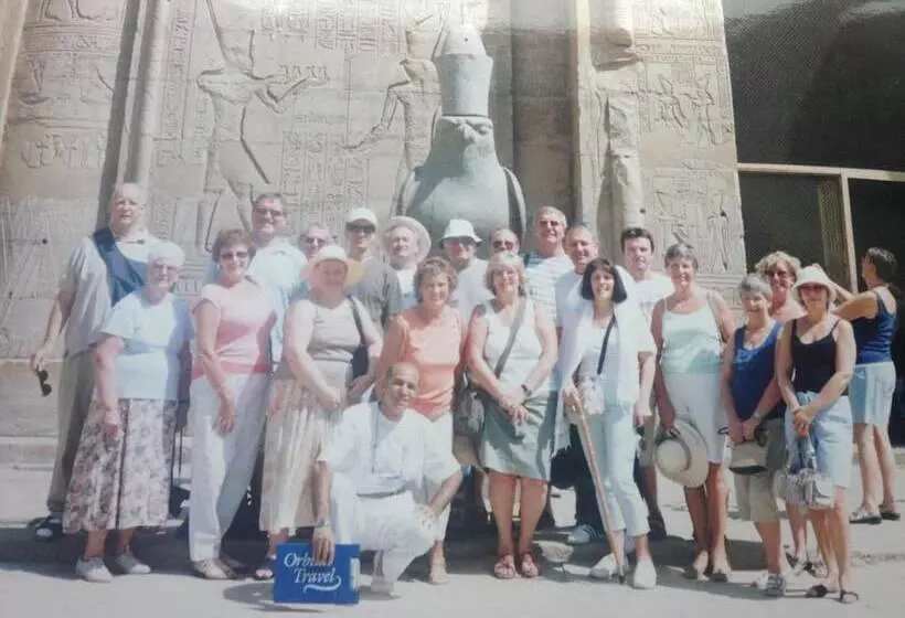 پانسیون Pyramids Plateau Inn