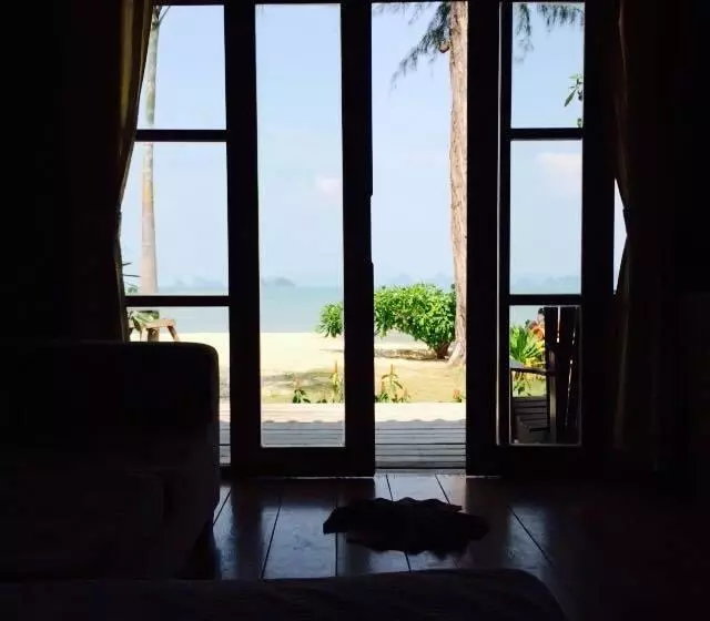 Thiwson Beach Resort   Sha Extra Plus