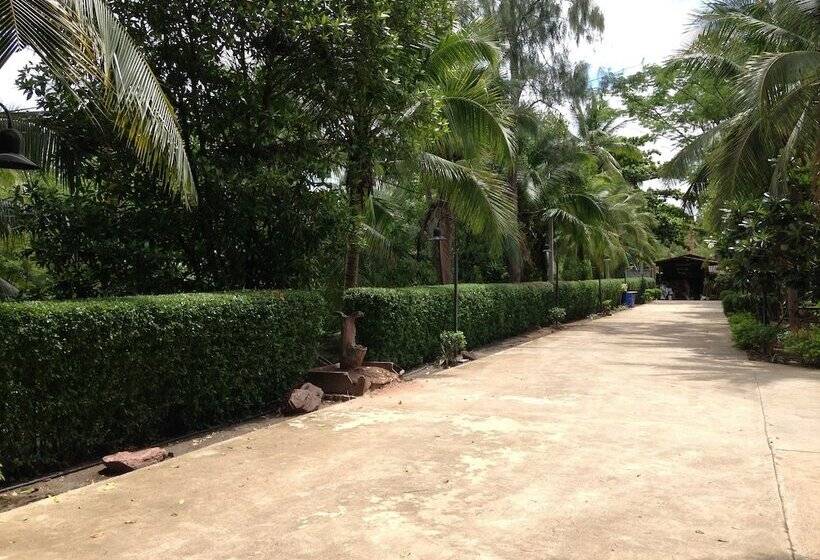 Young Coconut Garden Home Resort