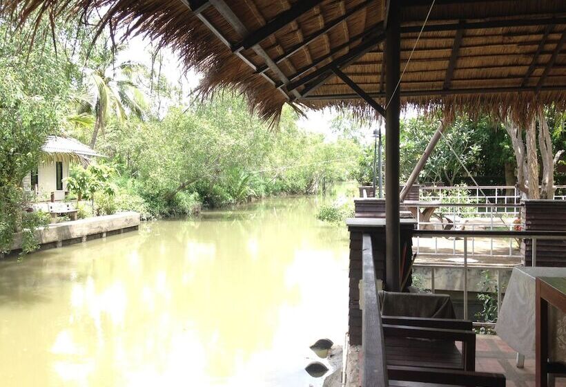 Young Coconut Garden Home Resort