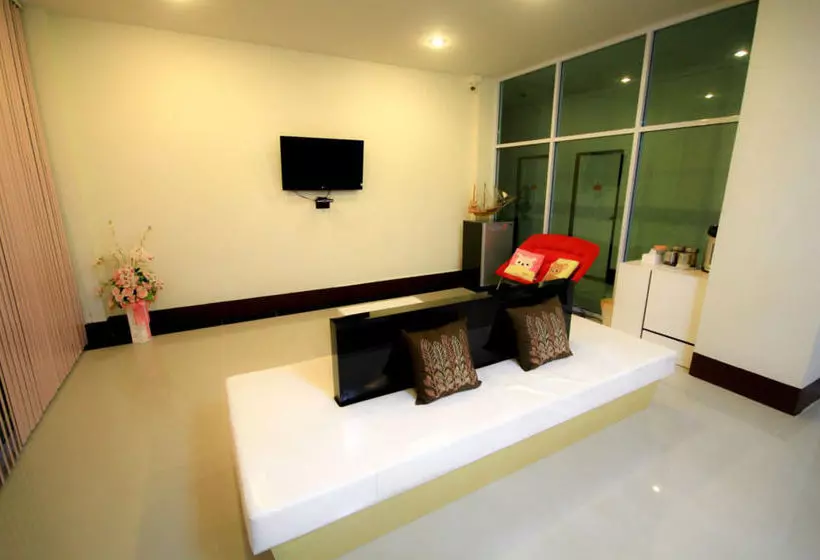 تختخواب و صبحانه Orapan Place