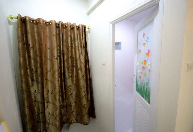 تختخواب و صبحانه Orapan Place