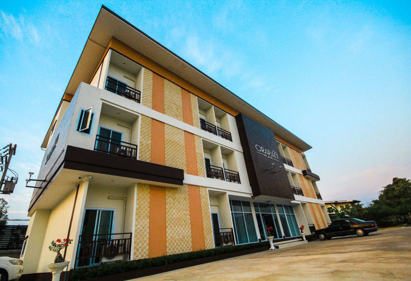 تختخواب و صبحانه Orapan Place