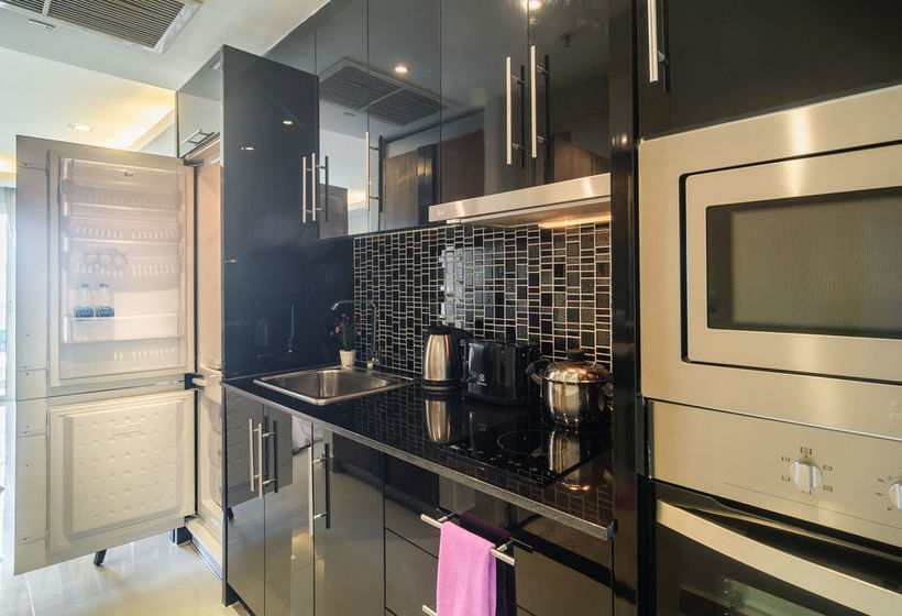 Cosy Beach View Condominium Official