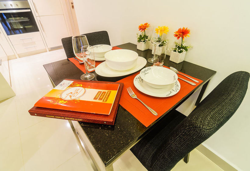 Cosy Beach View Condominium Official