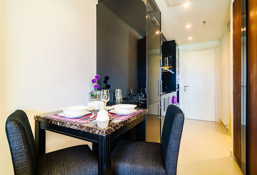 Cosy Beach View Condominium Official