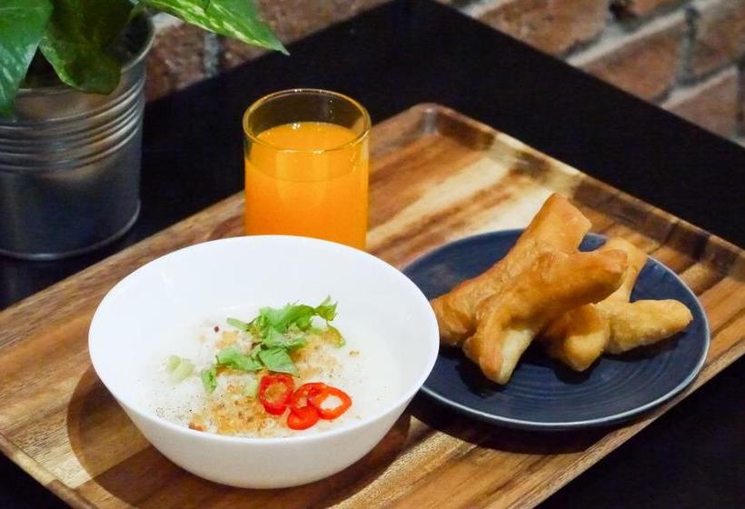 Happy Monkey Hostel Bangkok