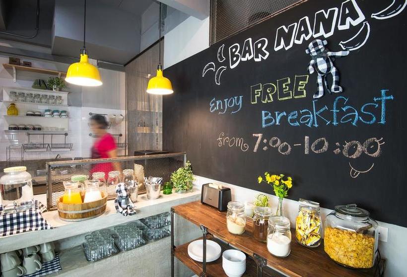 Happy Monkey Hostel Bangkok