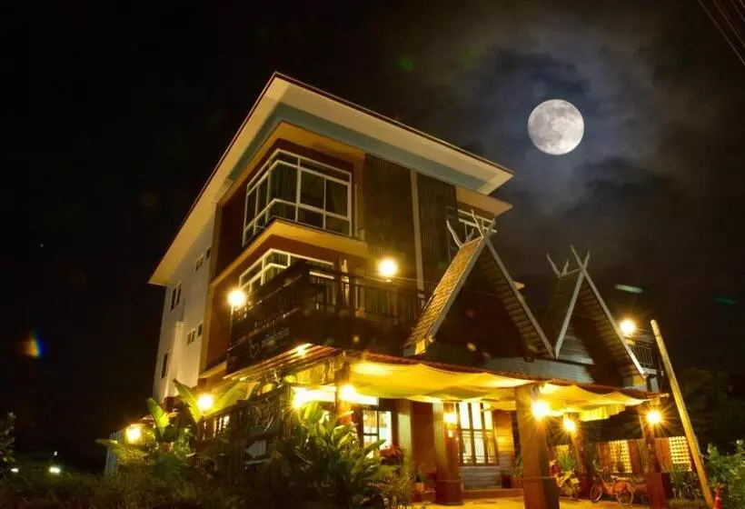Hotelli หมื่นช้างน่านบูทีค