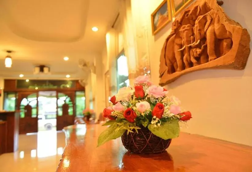 Hotelli หมื่นช้างน่านบูทีค