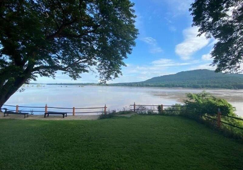 Hotel Khong Chiam Orchid Riverside Resort