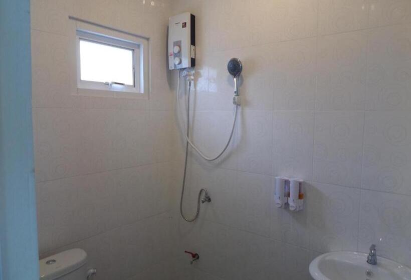 בית מלון כפרי Lanta Triple Novel