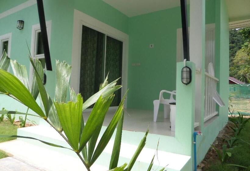 בית מלון כפרי Lanta Triple Novel