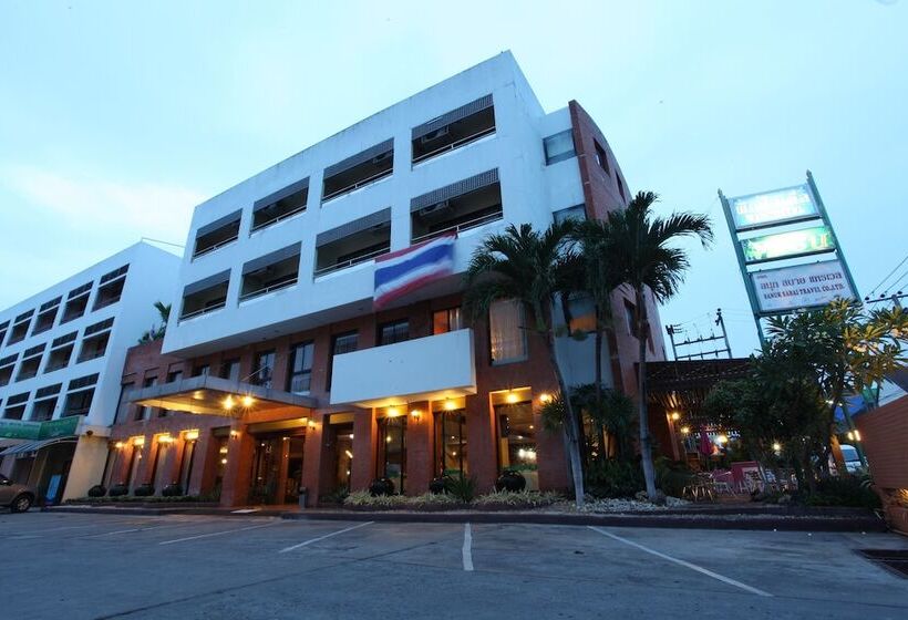 בית מלון כפרי Pin