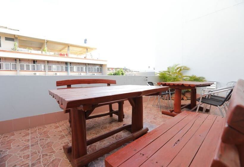 בית מלון כפרי Pin