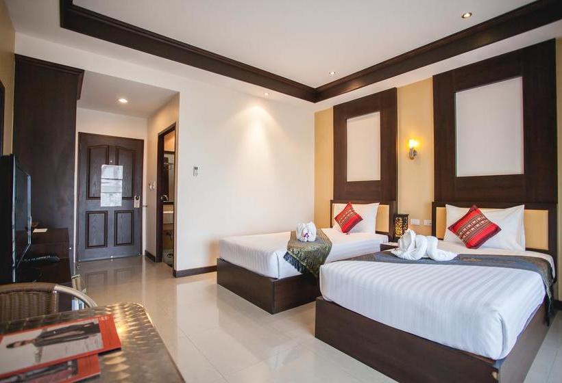 Royal Nakhara Hotel And Convention Centre