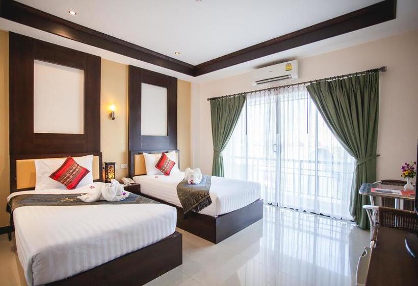 Royal Nakhara Hotel And Convention Centre