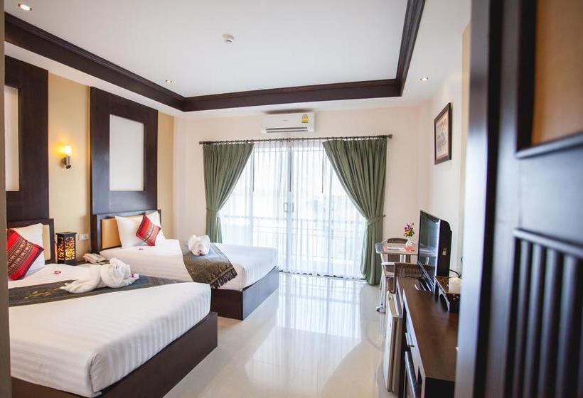 Royal Nakhara Hotel And Convention Centre