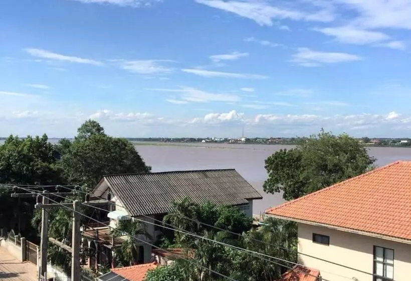 ホテル Samranchaykhong