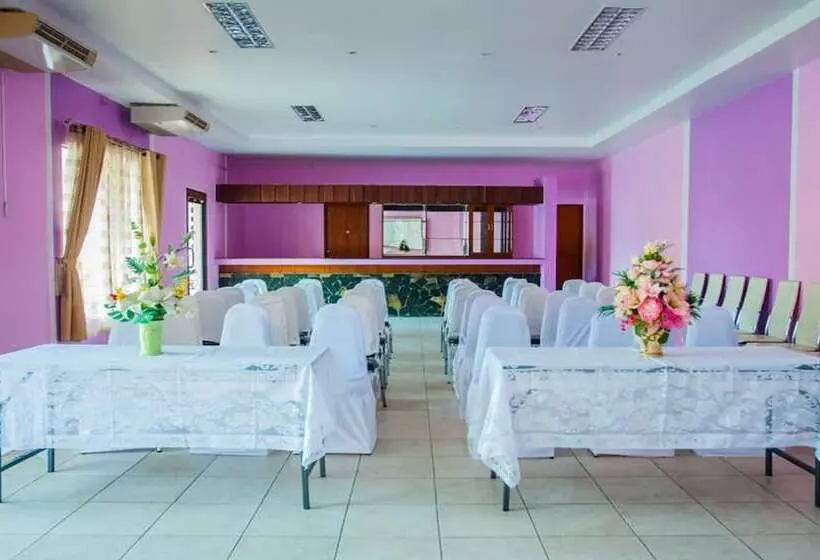 هتل โรงแรมสยามบูทีค บุรีรัมย์