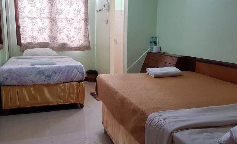 فندق The River Guest House