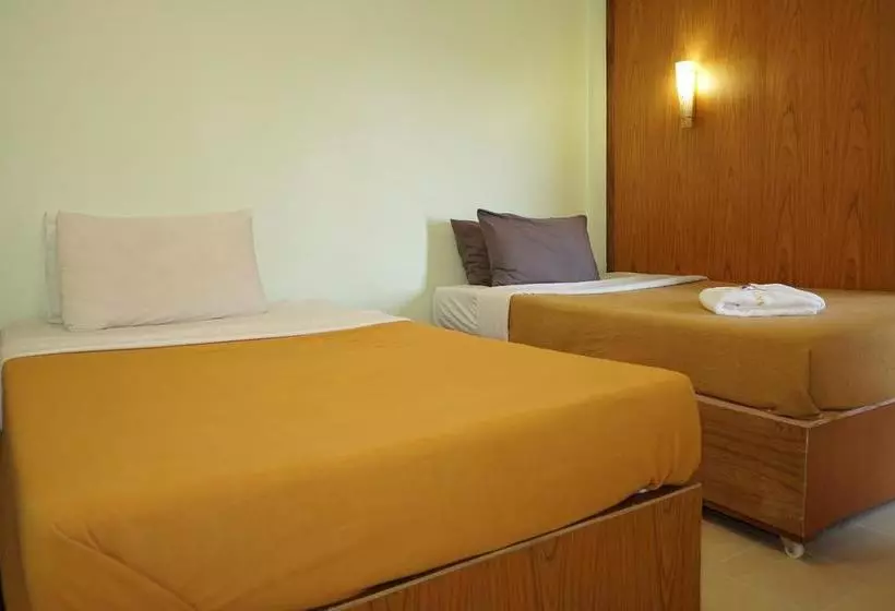ホテル The River Guest House