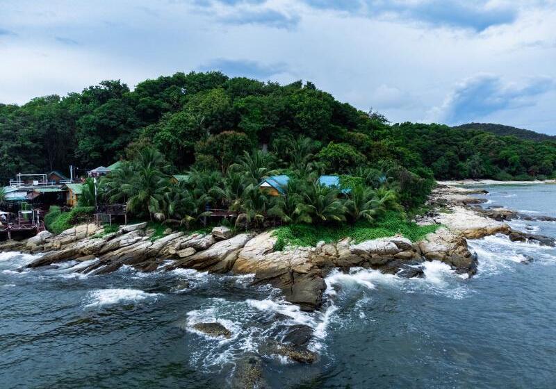 בית מלון כפרי Tongta Phaview Resort