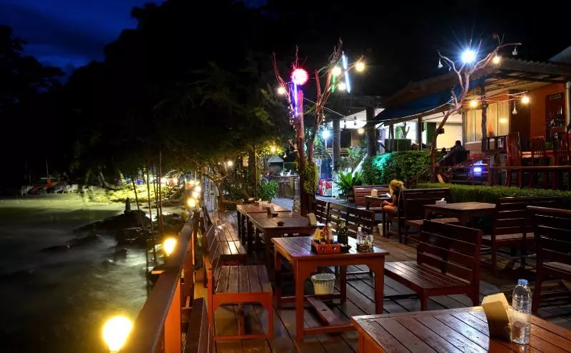 ホテル Tongta Phaview Resort