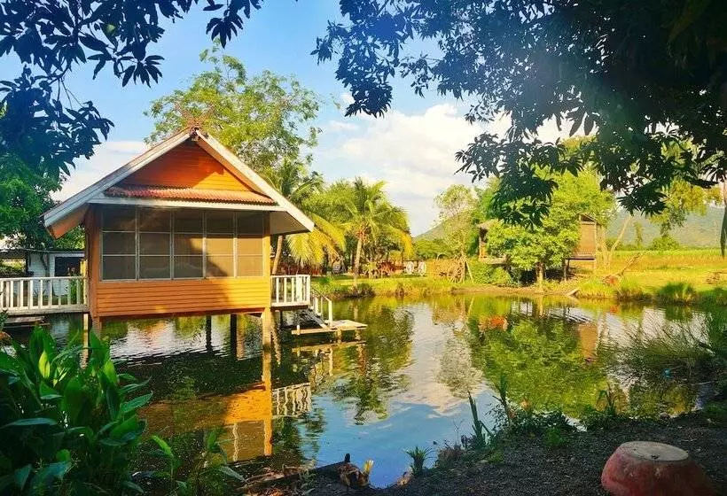 ホテル Wanlapa Farmstay