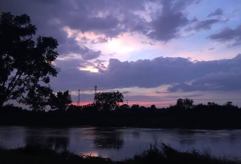 فندق Wanlapa Farmstay