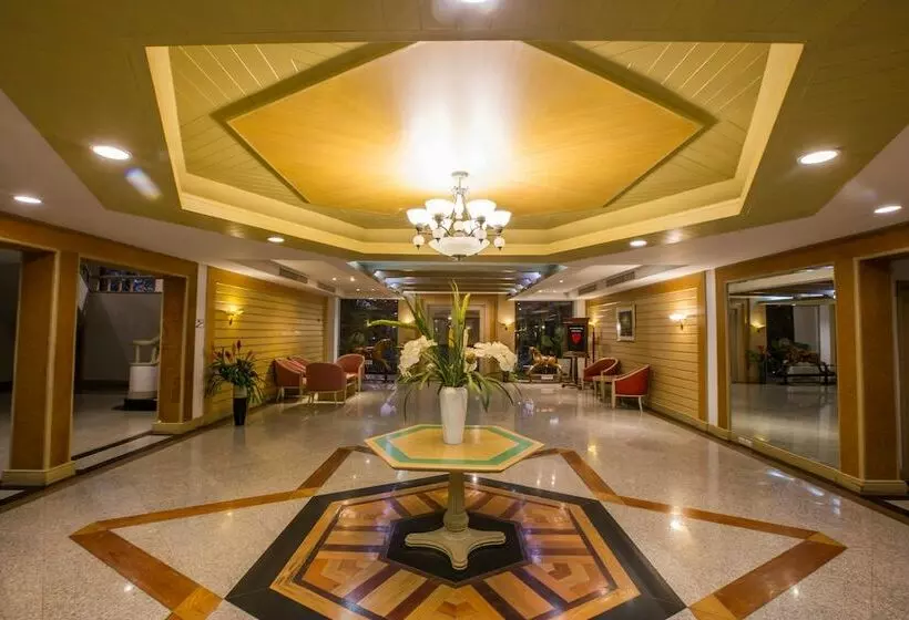 Starlite Khaoyai Hotel And Resort