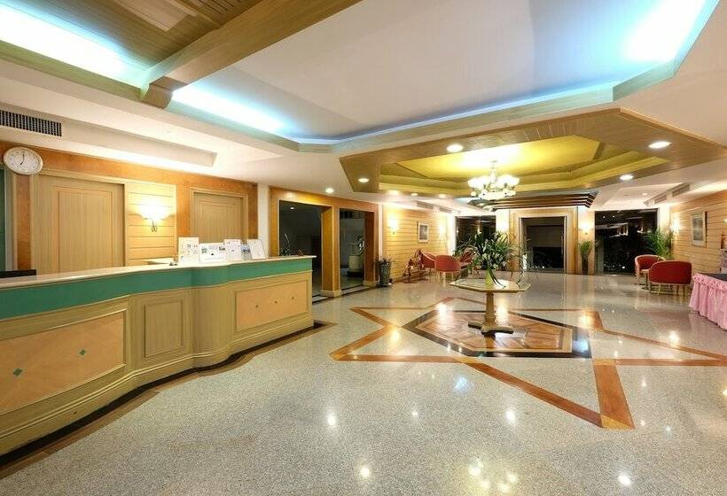 Starlite Khaoyai Hotel And Resort